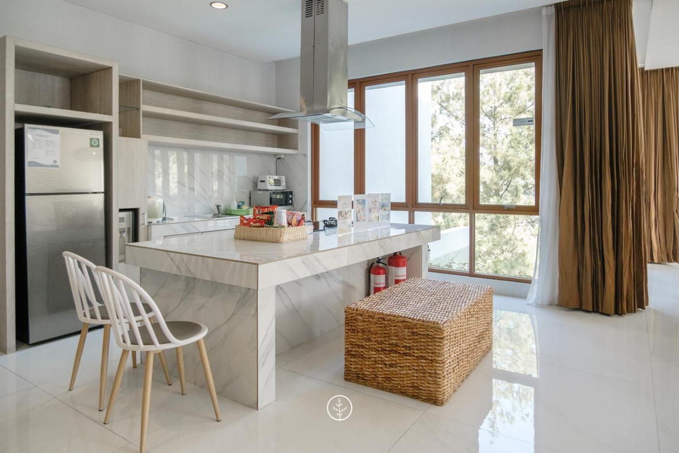 Asmaya Hill View Villa 7 Bedrooms With A Private Swimming Pool Бандунг Екстериор снимка